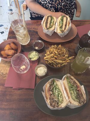   at Les Tontons Veg - Paradis in Paris