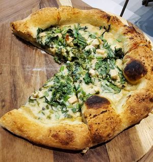 Alfredo chick'n pesto at Marcello's Plant Based Pizza in Cabo San Lucas