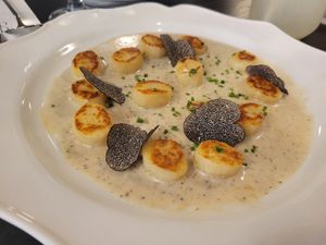  at dahlia dining - 달리아 다이닝 in Seoul