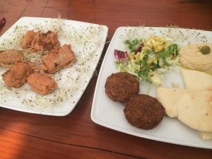 Appetizers (falafel and pakora) at Govinda in Warsaw