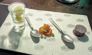 Lekkers na bij de thee, vegan at Restaurant Ledeboer in Almelo