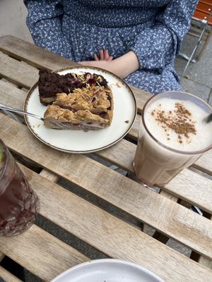   at Vlora & Vauna in Dresden