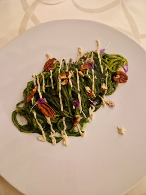 Spaghetti agli spinaci con noci pecan #Veganuary at La Casupola in Bosisio Parini