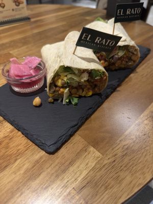 Vegan burrito 15500 won (9,70€)  at El Rato in Gyeongju-si
