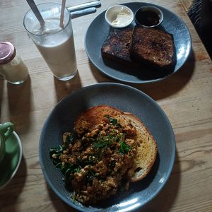 Tofu scramble and banana bread with nuttelex and maple syrup at Earthly Pleasures Cafe in Belgrave