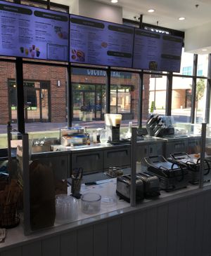  at Extract Juicery in Edina