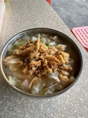 Noodles 干面  at Shilin Cixian Temple - 士林慈諴宮)对面楼梯下素食挡 in Taipei