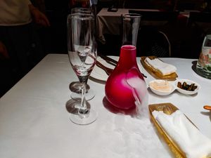 Wonderful drink presentation at SuZhi Pure Vegan Tea & Restaurant at Ziputi Vegetarian Restaurant in Beijing