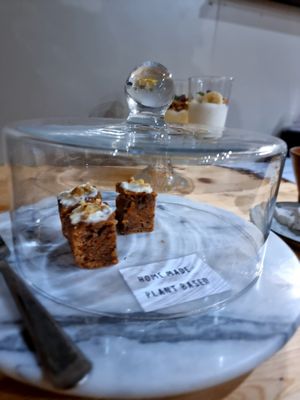 Carrot cake at Hotel Malleberg in Bruges