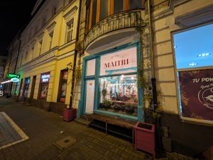 Outdoors fuller view at Maitri-vegan&glutenfree in Poznan
