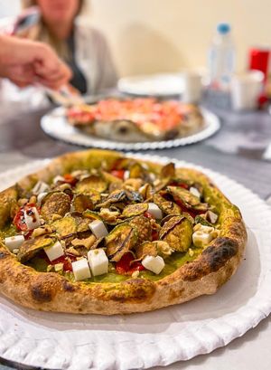 Pizza vegan Midnight in Paris  at Cinepizza in Turin