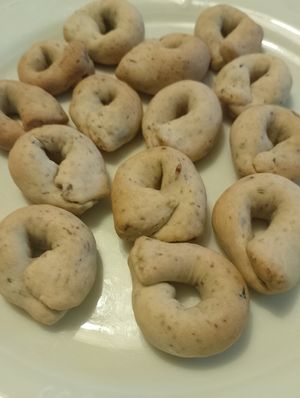 Taralli home made olive e rosmarino at La Bottega - Baiso in Baiso