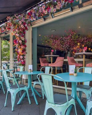  at Chinaski Tagesbar in Frankfurt