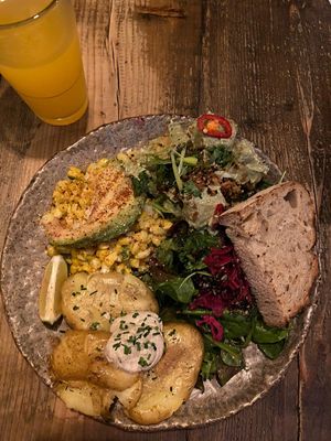  at Honest Greens in Lisbon