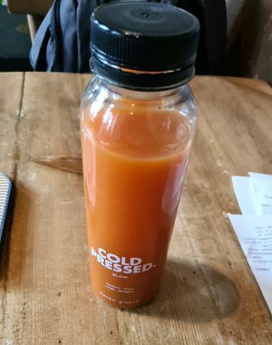 Glow drink at Honest Greens in Lisbon