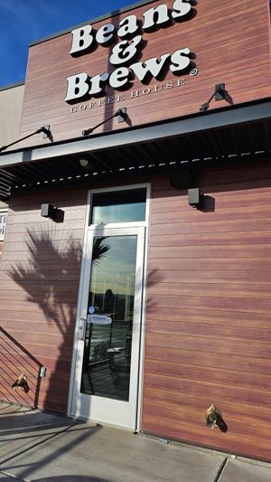 Outdoor seating area at Beans & Brews in St George