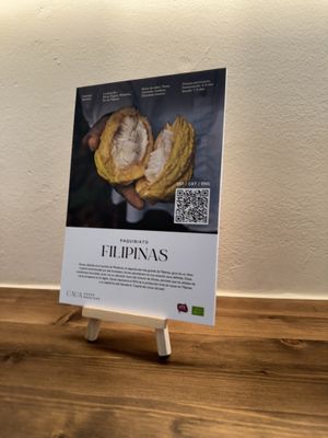 Description of cacao  at CAUA Cacao Roasters in Barcelona