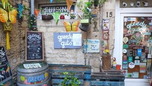 Courtyard with entrance at Greedy Guts in Caen