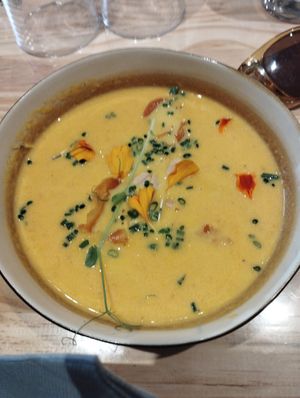 Soupe du jour velouté de carottes at Greedy Guts in Caen