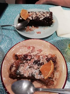 Chocococo et tarte de l'automne at Greedy Guts in Caen