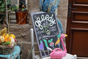 Extérieur at Greedy Guts in Caen