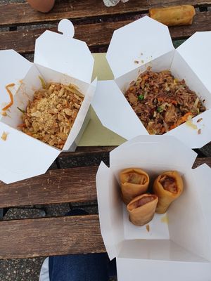 All food comes in takeaway boxes at Wirat Dolprasit in Salo