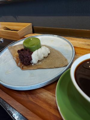 Matcha pudding crêpe at anthrop. in Tokyo