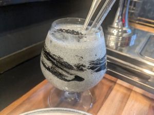 Sesame banana smoothie at anthrop. in Tokyo