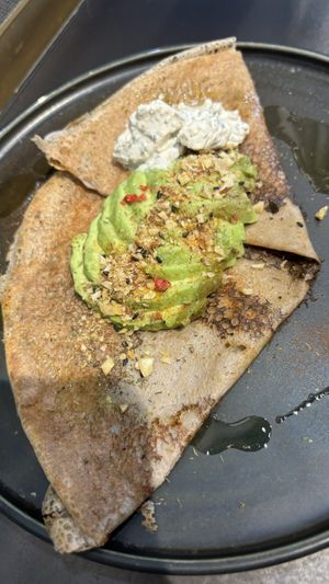 Avocado crepe  at anthrop. in Tokyo