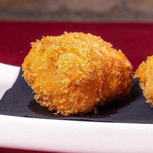  at Vino y Rosas Home Food in Granada