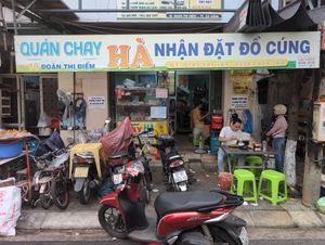 Front at Quán Chay Ha in Da Nang