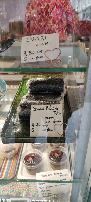 Tofu maki vegan gluten free at Guinga in Paris