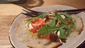 Gemarineerde knolselderij, hapje at LAMUSO in Turnhout