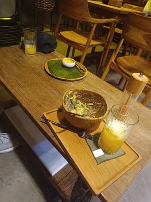 Too delicious, forgot to take a photo b4 I smashed it 🩷 at Pregnant Coconut Caffe in Jimbaran