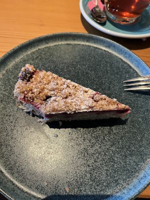 Himbeerstreuselkuchen (vegan)  at Café für Dich am Naturzeithof in Hirschegg
