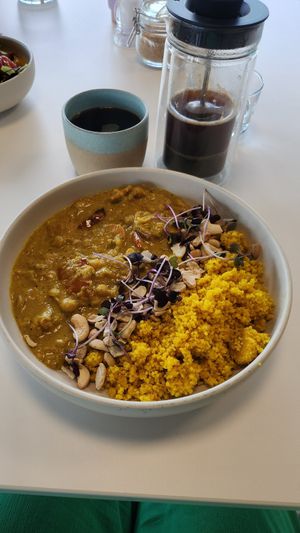Thai Curry mit Couscous at SPACEPORT by Die Gute Laune in Reutlingen