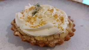 Lemon tart at Odete Bakery - Cedofeita in Porto