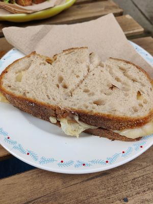 Misto at Odete Bakery - Cedofeita in Porto