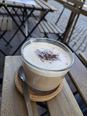 Hot cocoa at Odete Bakery - Cedofeita in Porto