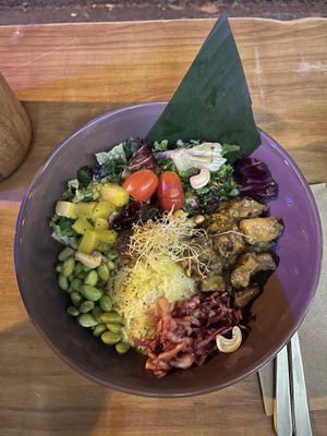 Vegan green day bowl with tempeh  at Mahalo in Tenerife