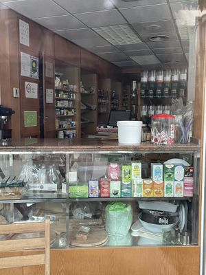 Vari the e prodotti sfusi  at Ekobo in Amposta