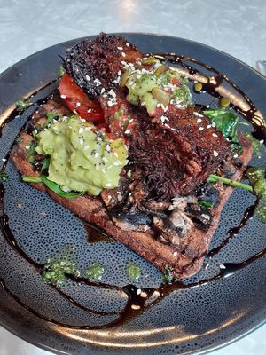 Vege out Vegan- that's a hash brown in the middle at Modaks Espresso in Dunedin