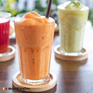 Smoothie at Manifreshto in Chiang Mai