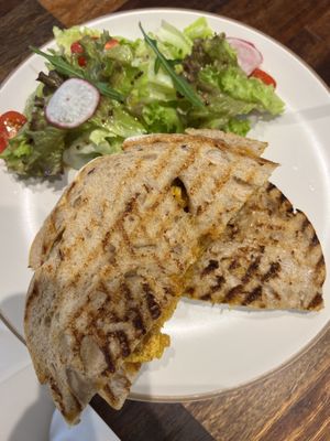 Vegan tofu curry panini  #Veganuary at Manifreshto in Chiang Mai