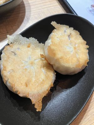 Pepper buns at FJ Veggie 芳珍蔬食  - Linsen South in Taipei
