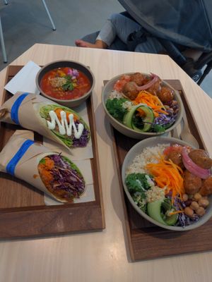  at CIRTY CAFE in Tokyo