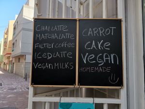 Menu at Onda Café in Tenerife