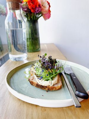 Avo Toast 👌🏻  at Café Láska in Vienna
