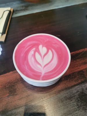 Beautiful and delicious beetroot latte at Café Láska in Vienna