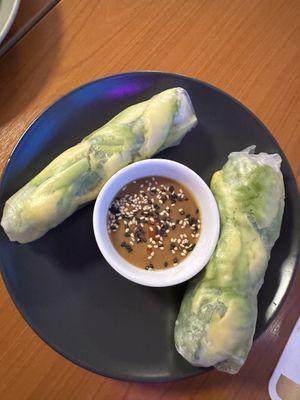 Sommerrollen mit Avocado  at Anh Dao in Krefeld